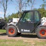 Bobcat V417 VersaHANDLER Telescopic Forklift Service Repair Manual (S/N: AC1C11001 AND Above; AC1D11001 AND Above)
