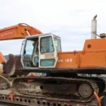 Hitachi UH122 UH122LC Hydraulic Excavator operator’s manual (Serial No. 0125 and up)